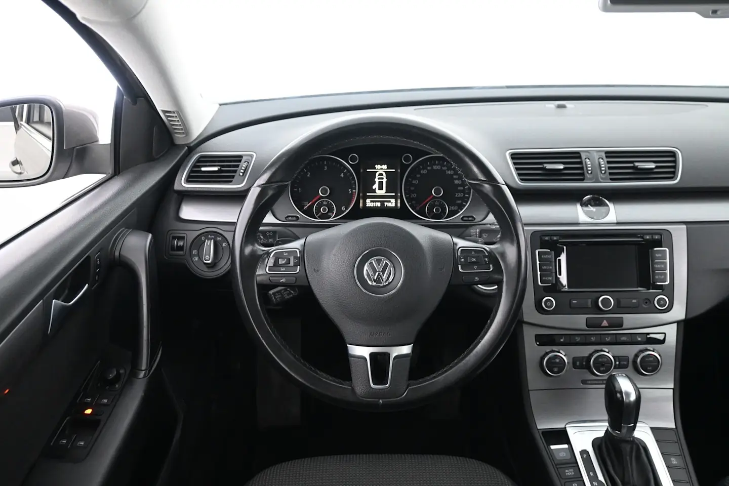 Car Image - 2ul09TQj7WcIeVawdtqapK