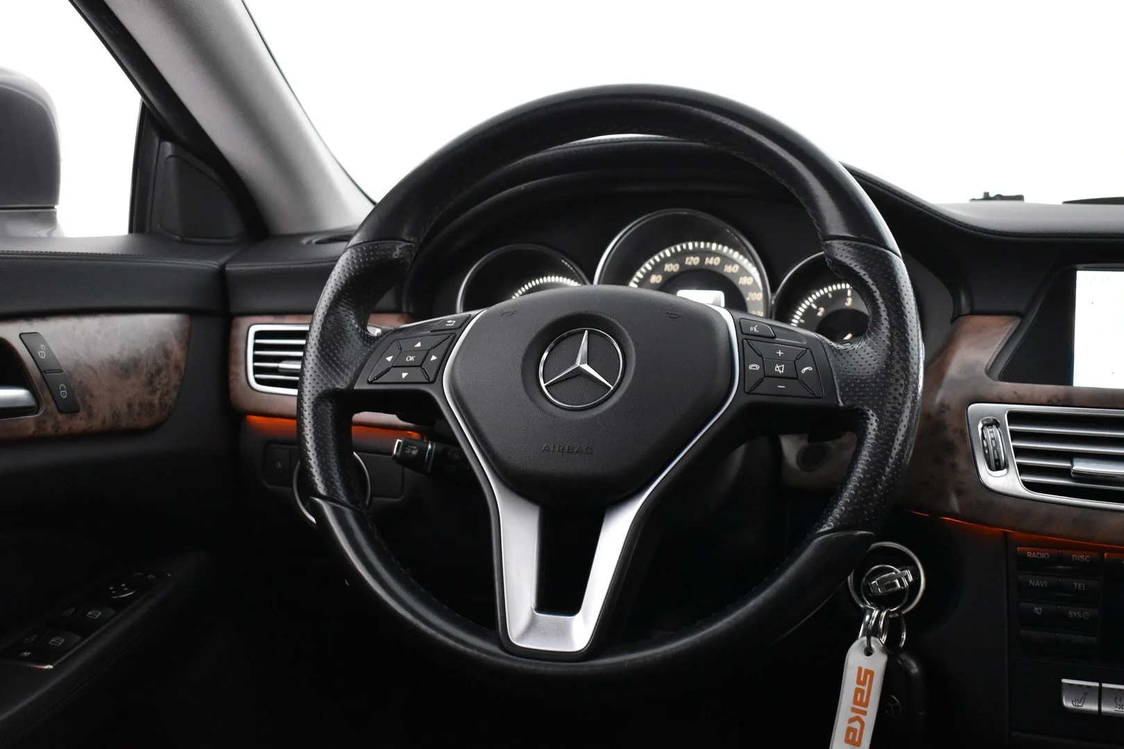 Car Image - 39i8bmfpGG72rltwjyVeV7