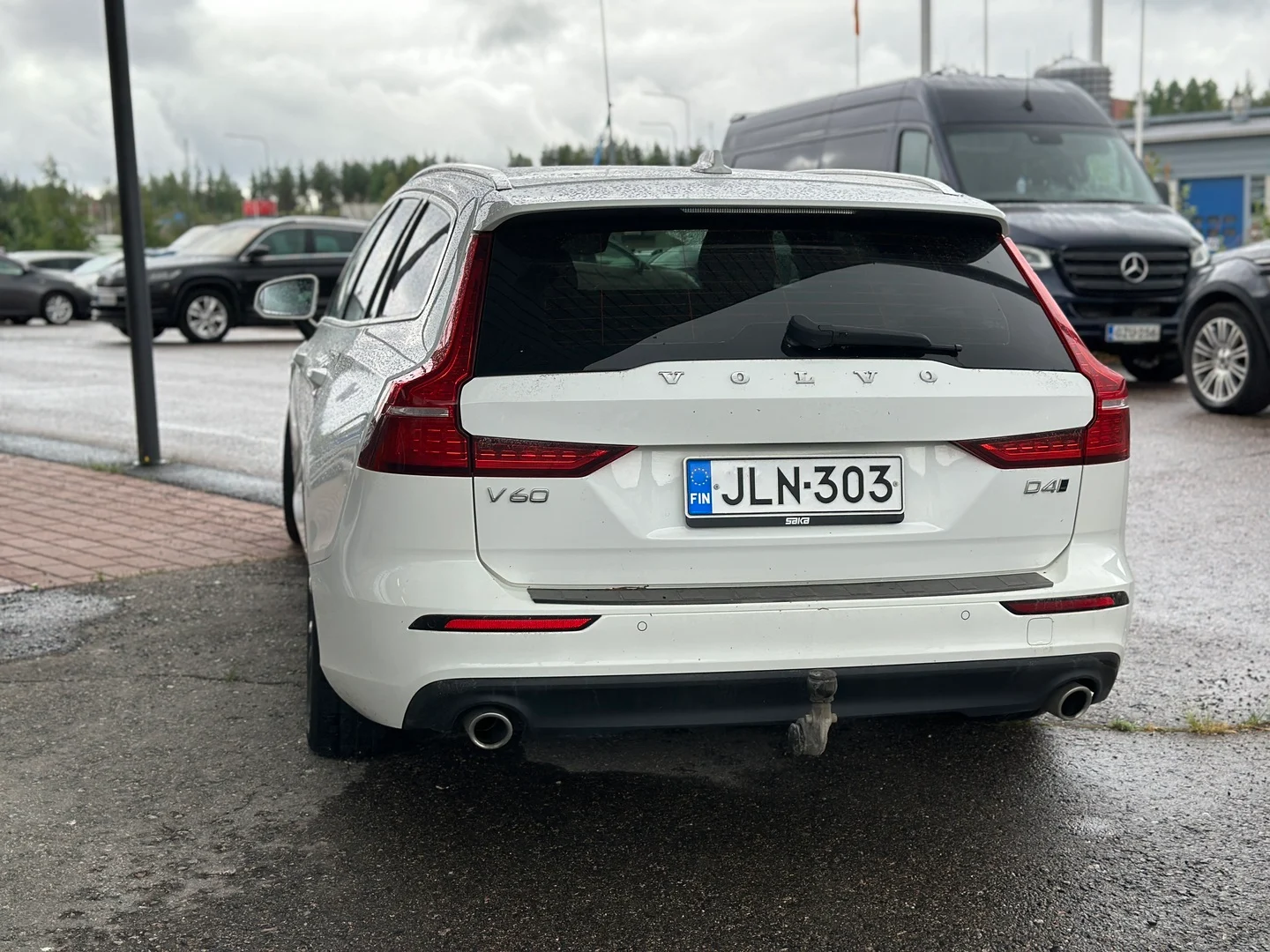 Car Image - V7PkWnvIcc30MBd80afUO