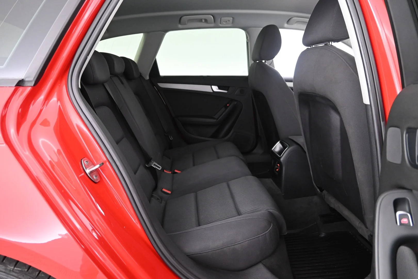 Car Image - 7lubA4zEkLxyUNd0WmGMju