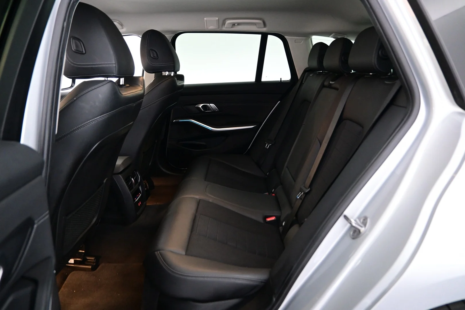 Car Image - wg5Oc46KNyhc0bAuQXERc