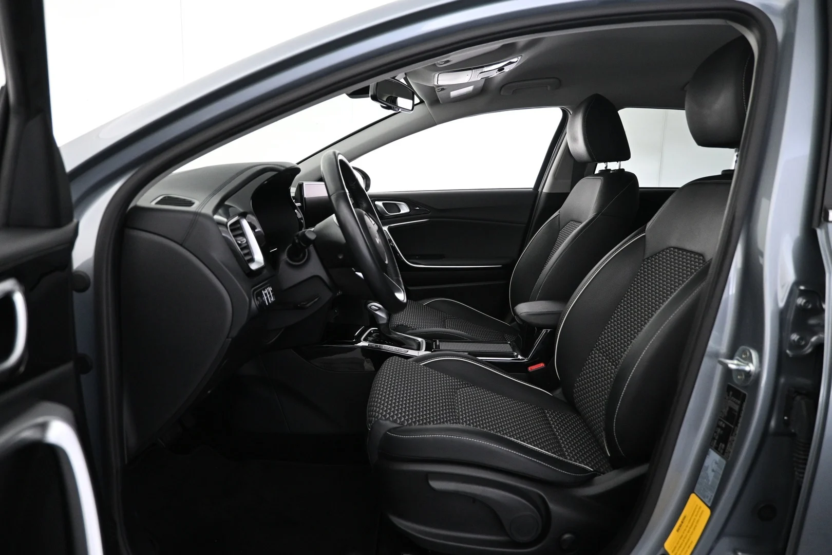 Car Image - 1o9l3tV8ncxQONWRhGO3R1