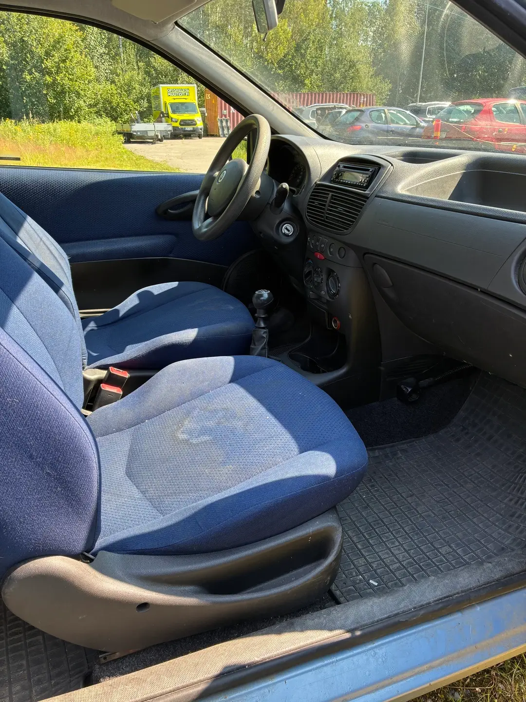 Car Image - 3eJhUUZECVK1g5umB04fZH