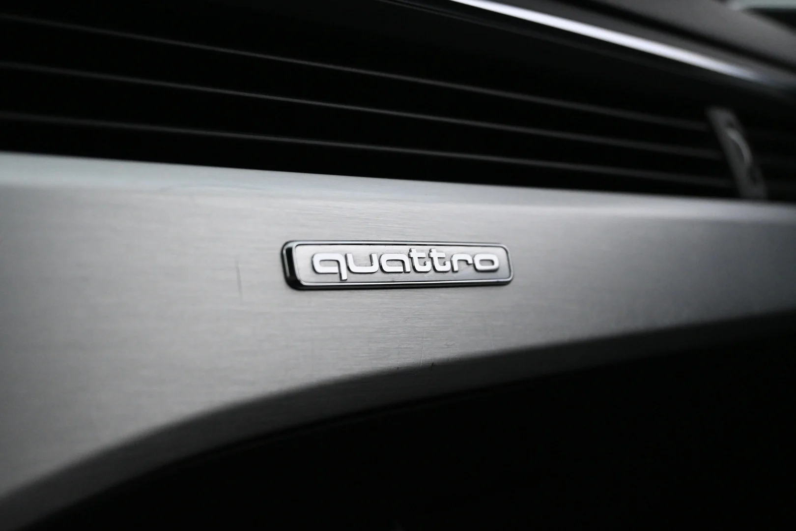 Car Image - GvgKoGZDOpqJlsBxwUZDl