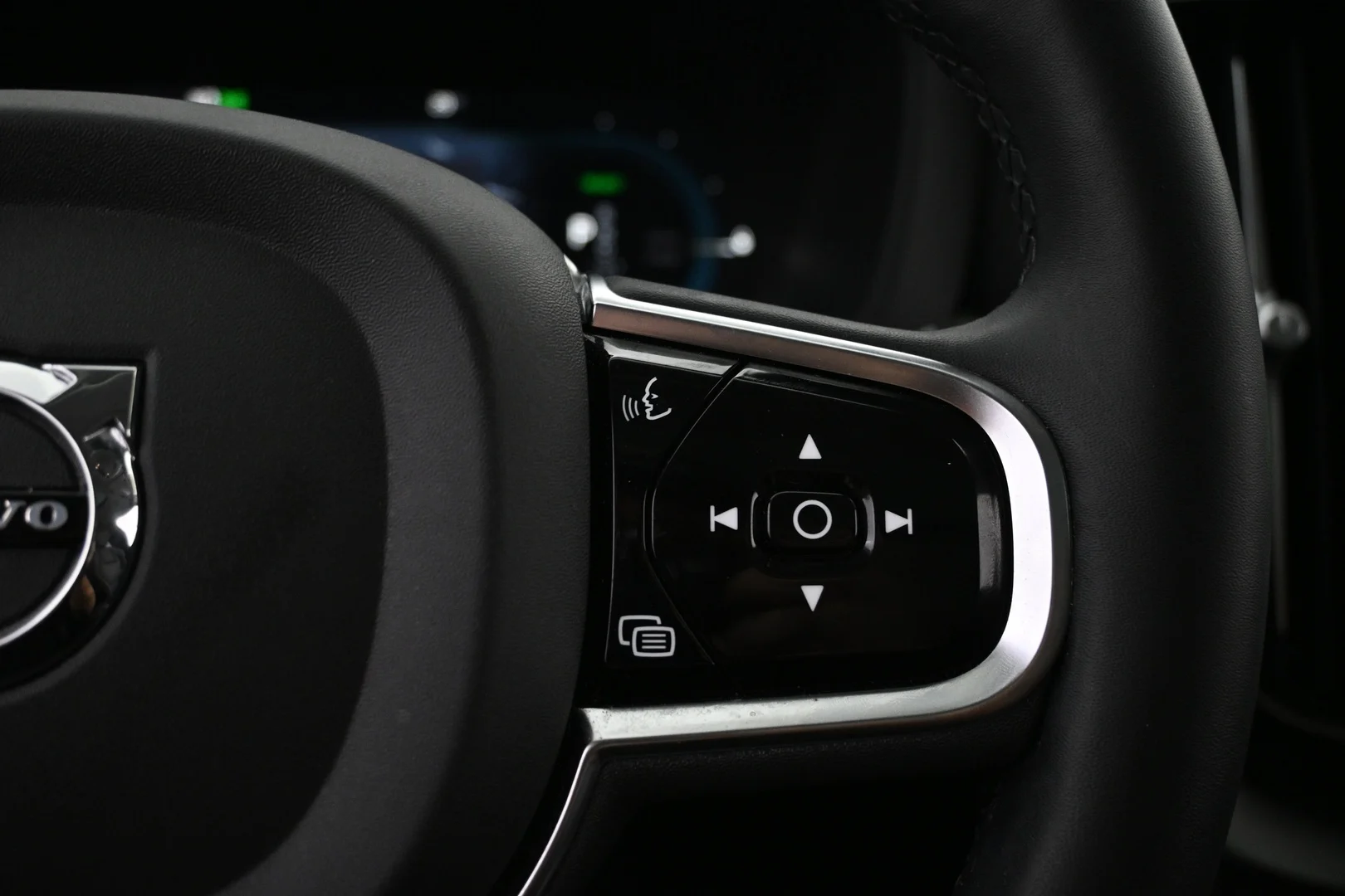 Car Image - 5RsAdkgwUOCZTqQ7zLCF4X