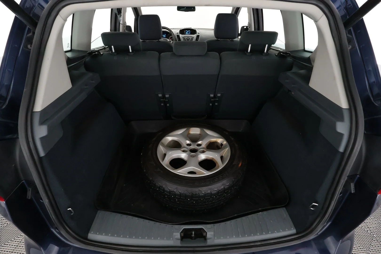 Car Image - 64jJP4YmKfBUeZjcqb2Neq