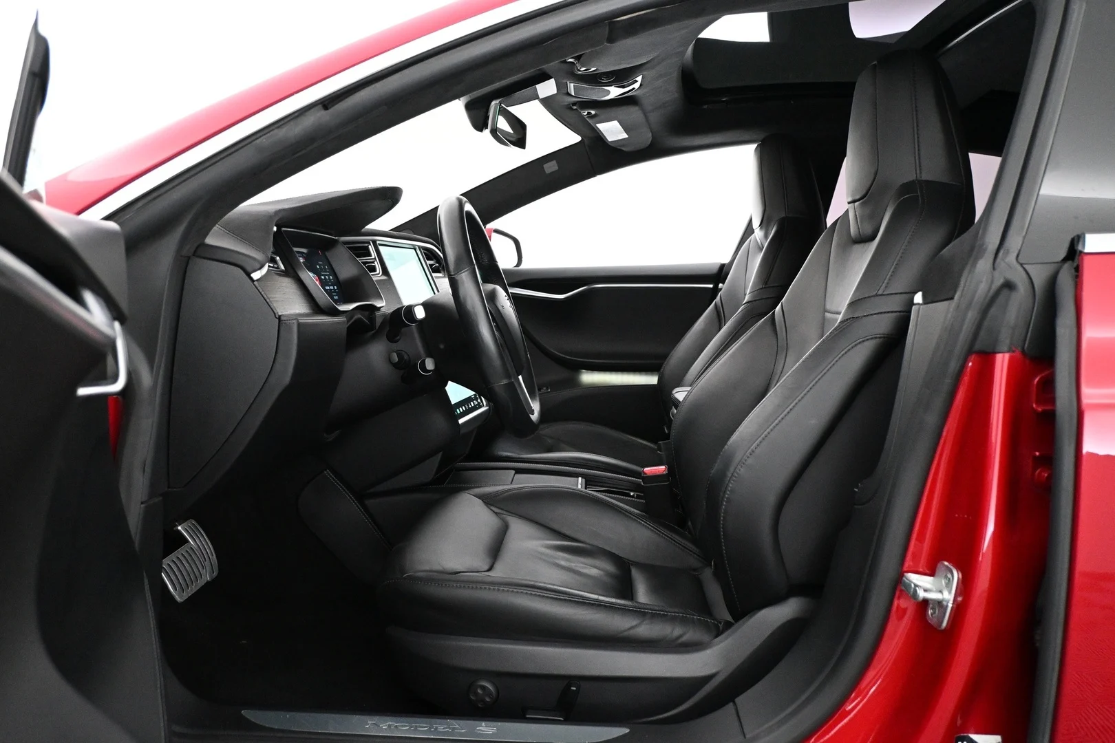 Car Image - 7fcB6kdy30sHeLYBLiplpr