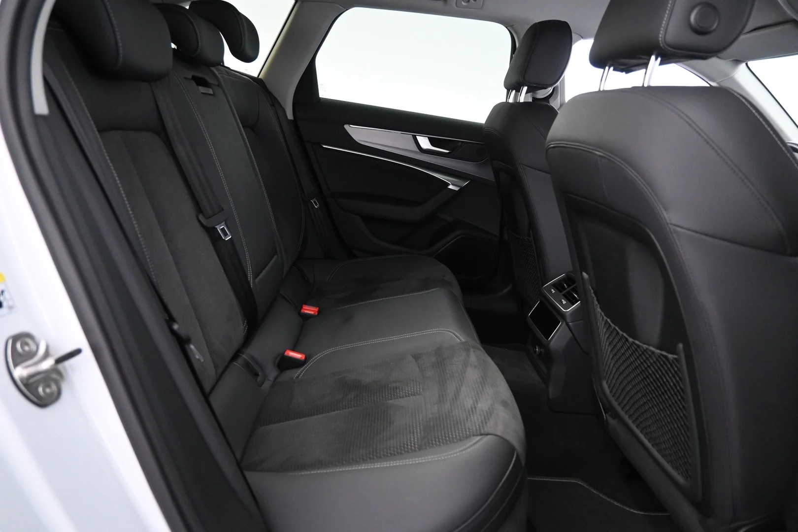 Car Image - 5dgNEpfWmcFOiGPxl0yImg