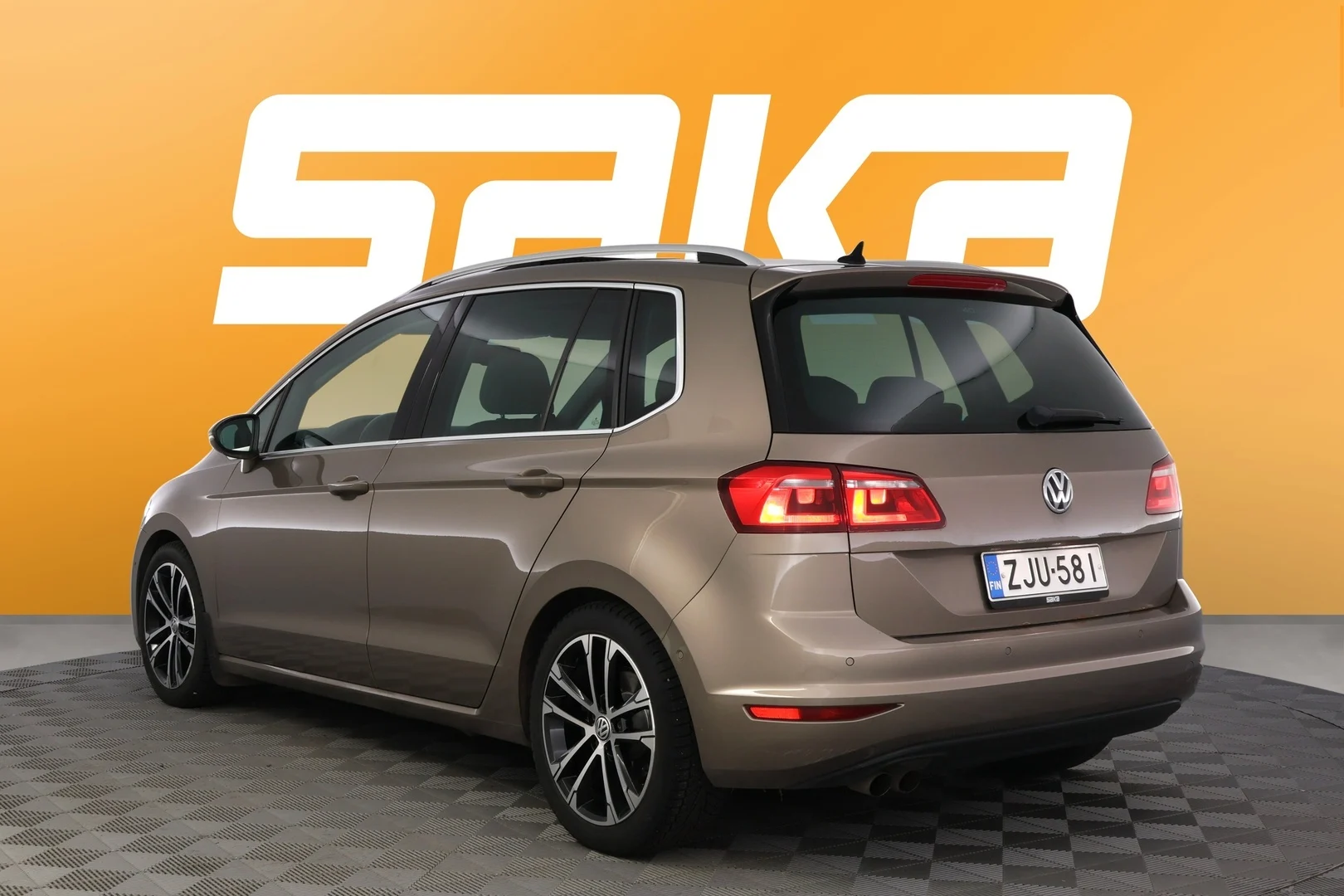 Car Image - 6s6vNYw9NVnxQjKo5WPxen