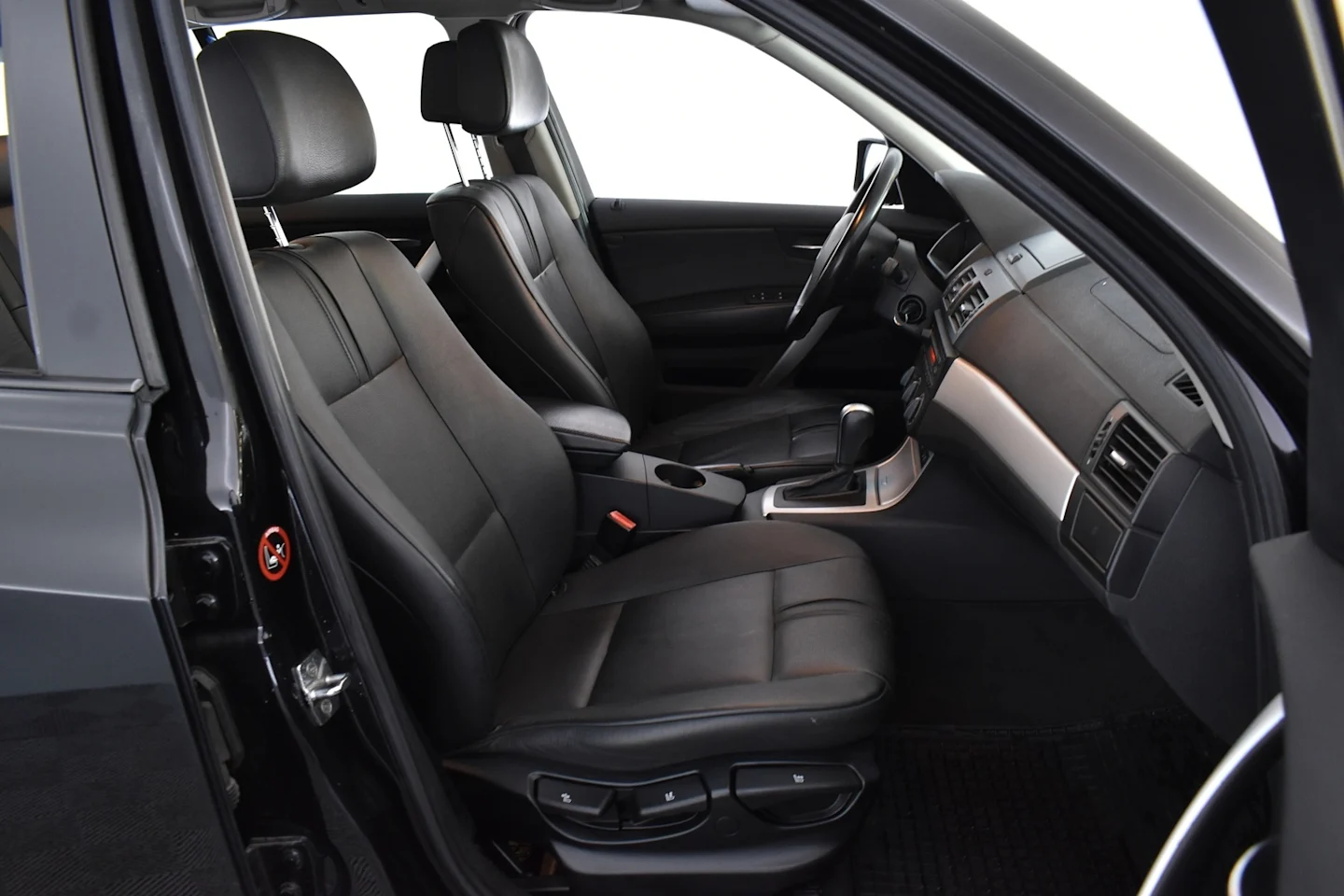 Car Image - 4hLJf4jTRWMCiaHps5LTuv