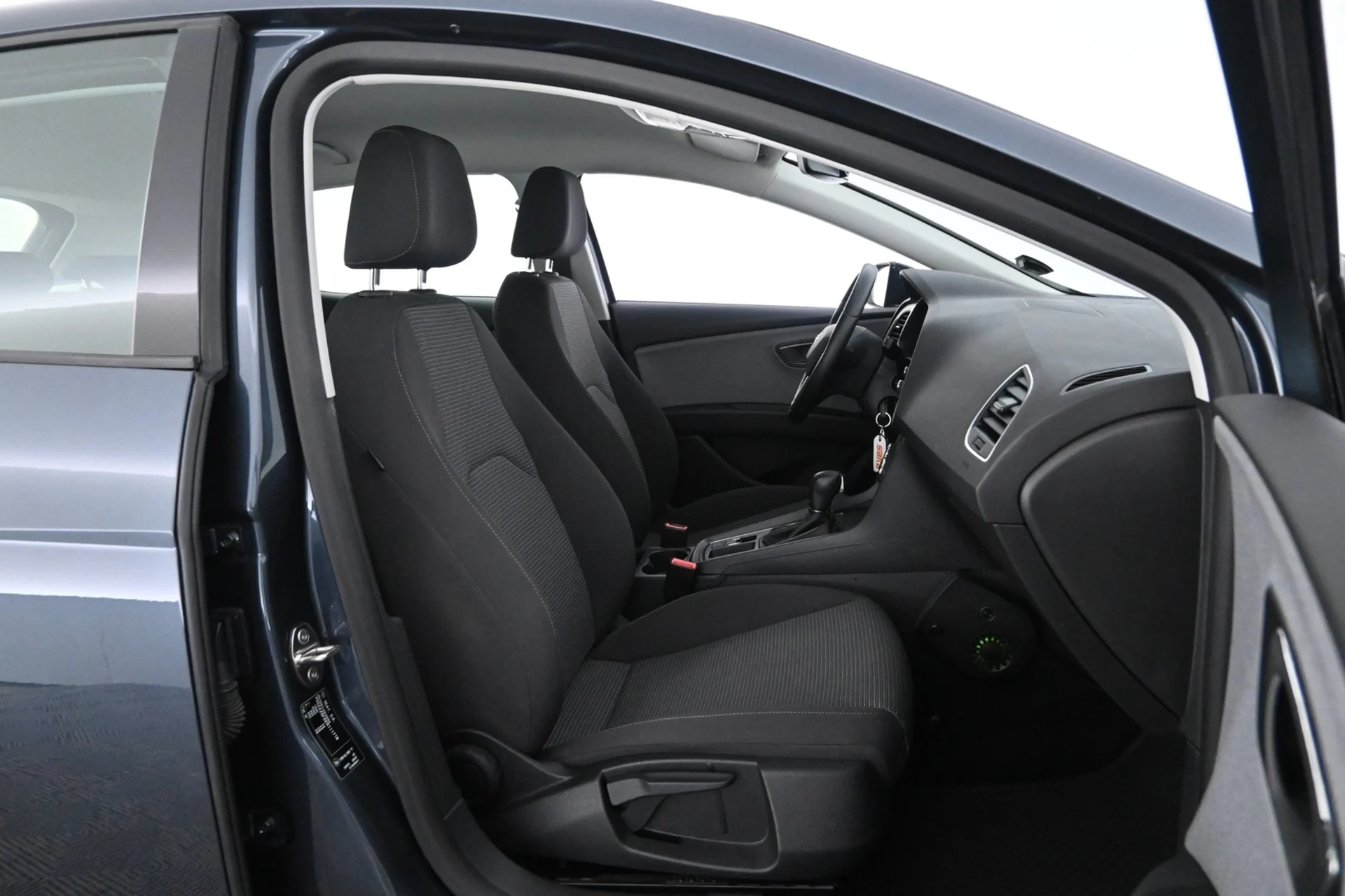 Car Image - 5nmFDIVow6EZOJd2z1aZnk
