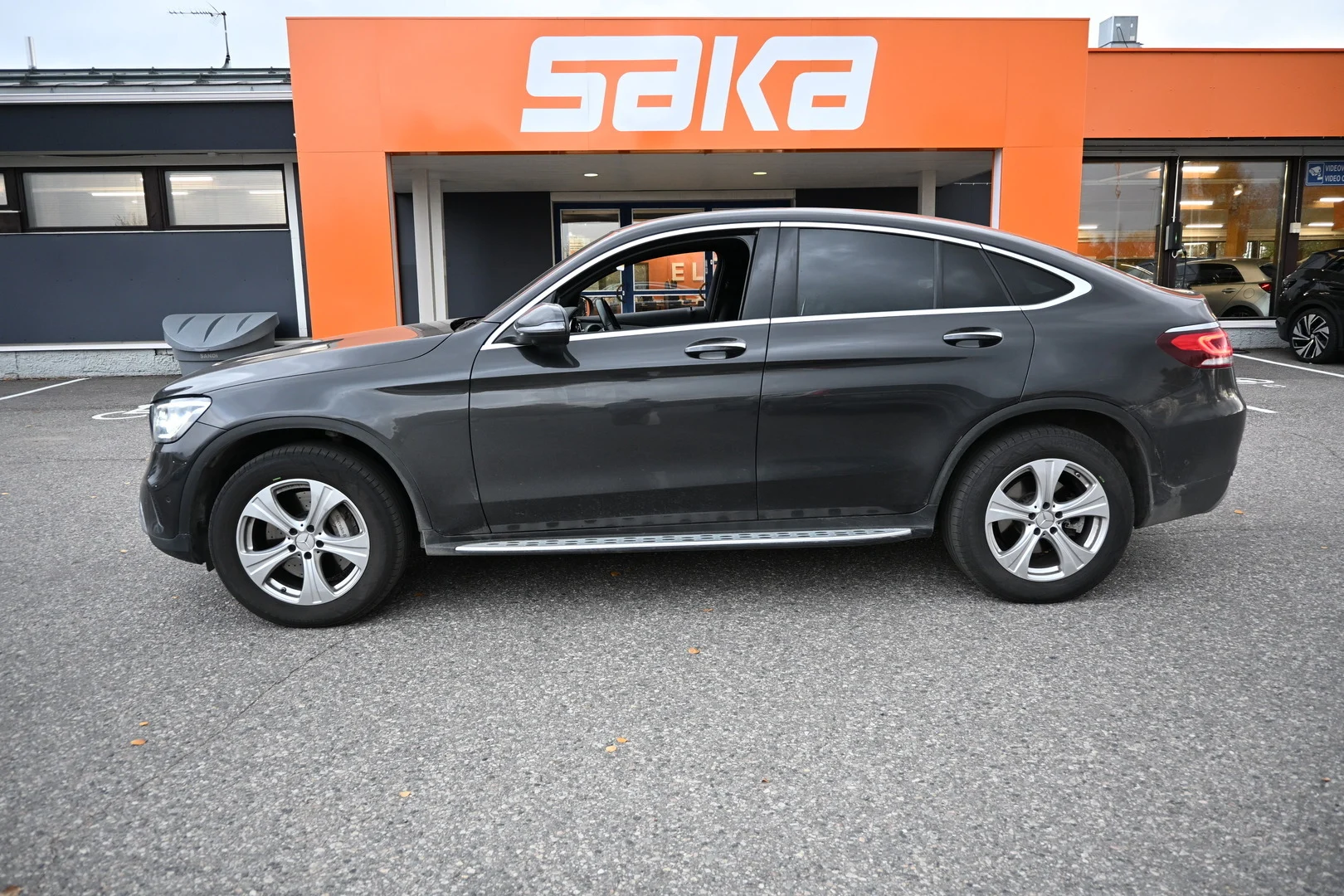 Car Image - 43xtb0RSGzZGUJ79zTHdL4
