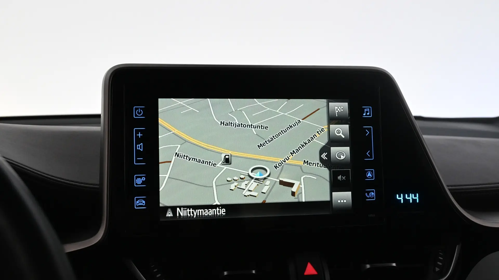 Car Image - 3Q1amyIJPYrZ0STkg3pSBx