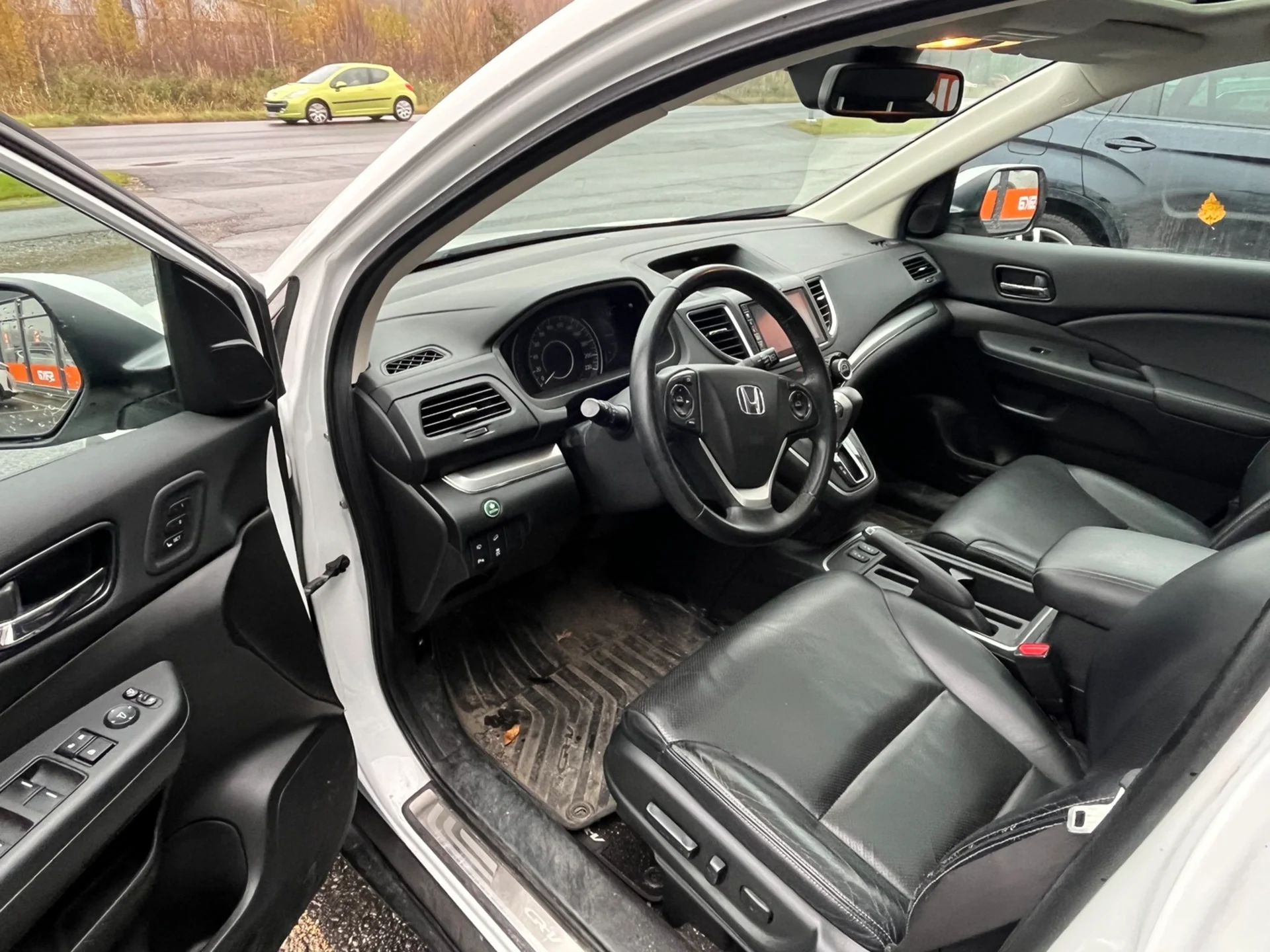 Car Image - 3uTNoHbzVxSmKpVI0DV8ZT