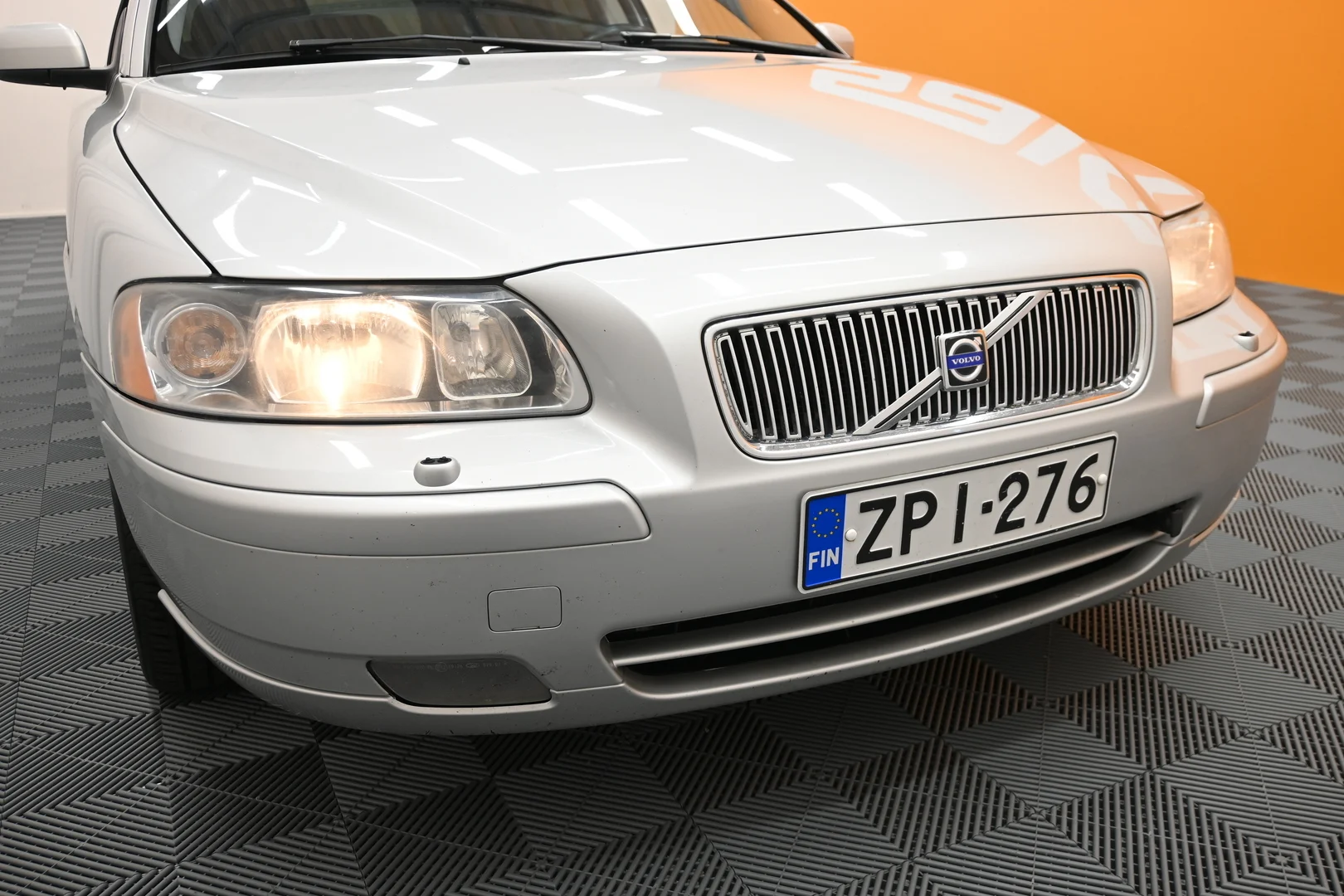 Car Image - 7HyVUKXXcH5WHTI9VZbp92