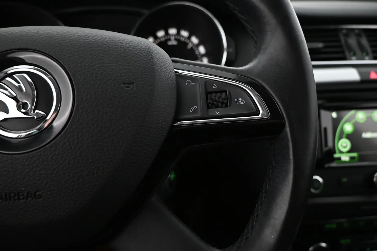 Car Image - 4WLE6v1XhPv6Drqj8eMHpn
