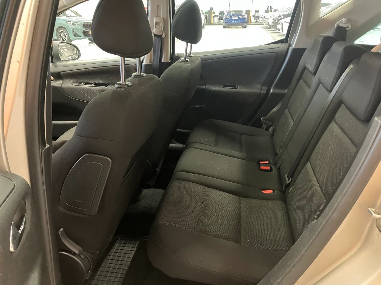 Car Image - 4ppBjihbhEjYjOdNOlAT6t