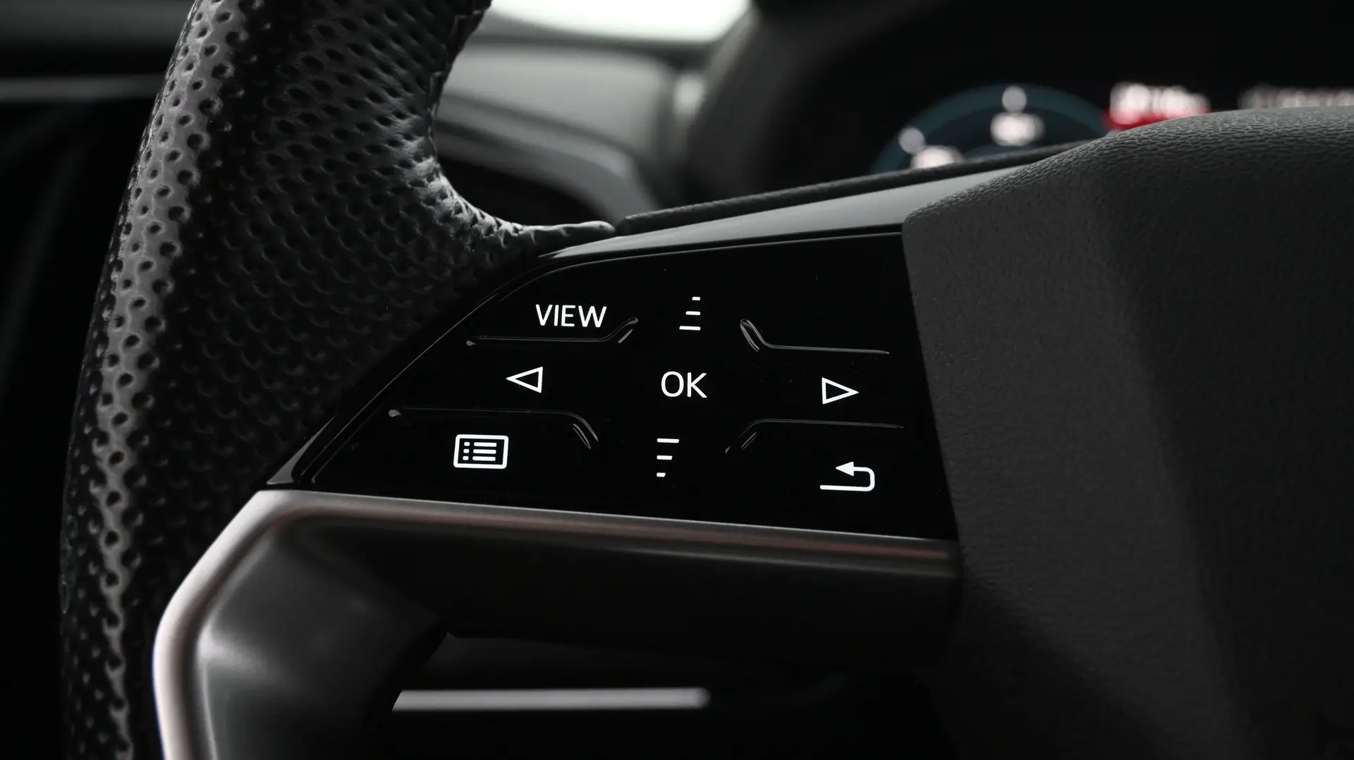 Car Image - 1NrbtxJ1WI5ykgnr3c8OJg