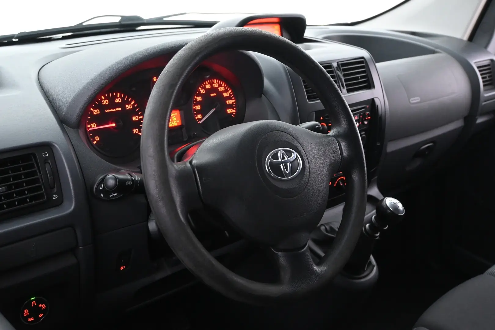 Car Image - 3c6qxoIu3HscDFIkZTtOsJ