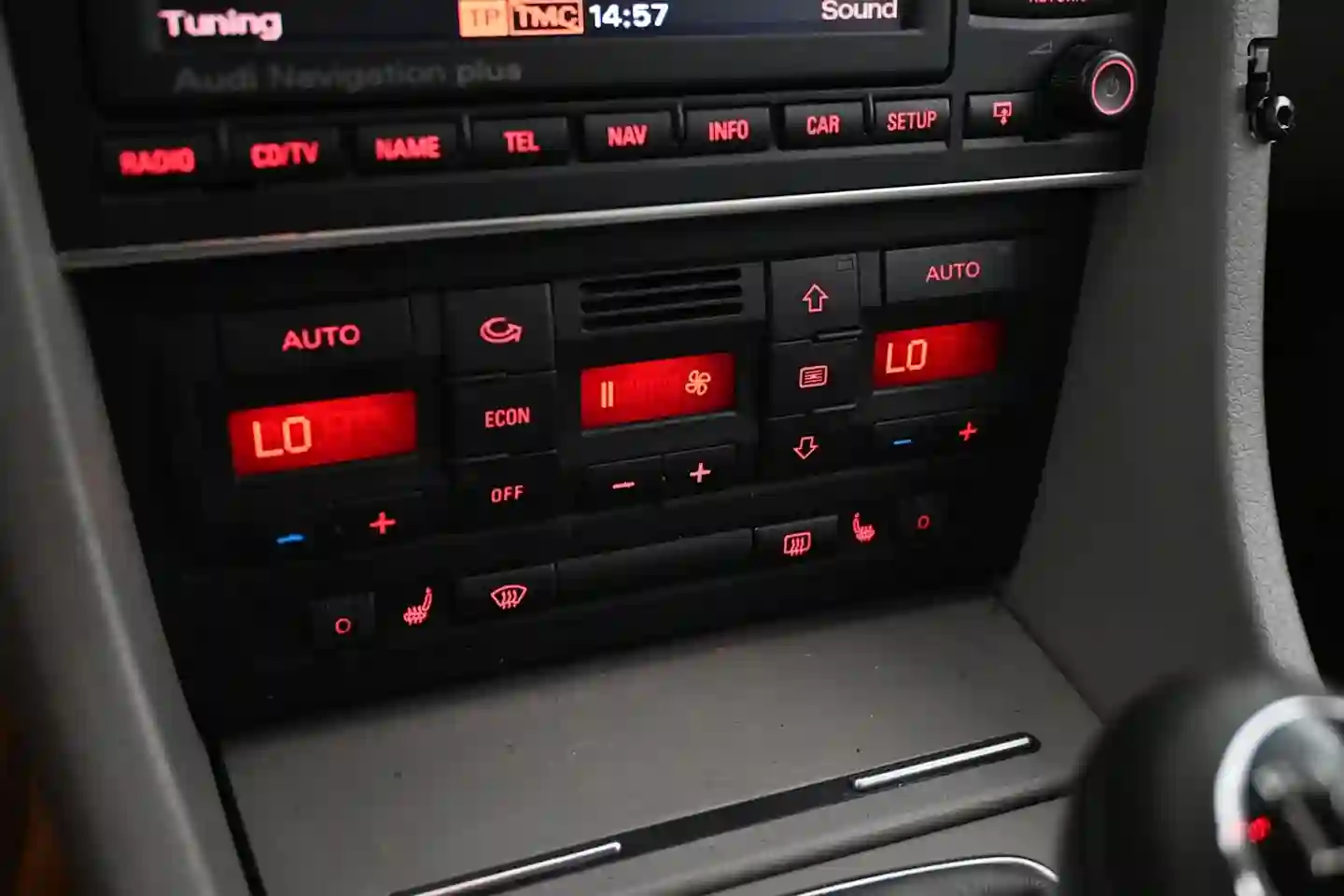 Car Image - 63vyIpfGKLKyzKUb1Umx9k