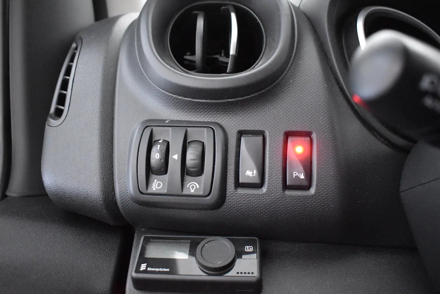 Car Image - 603JIAFirQkOfjX2TMw6bs