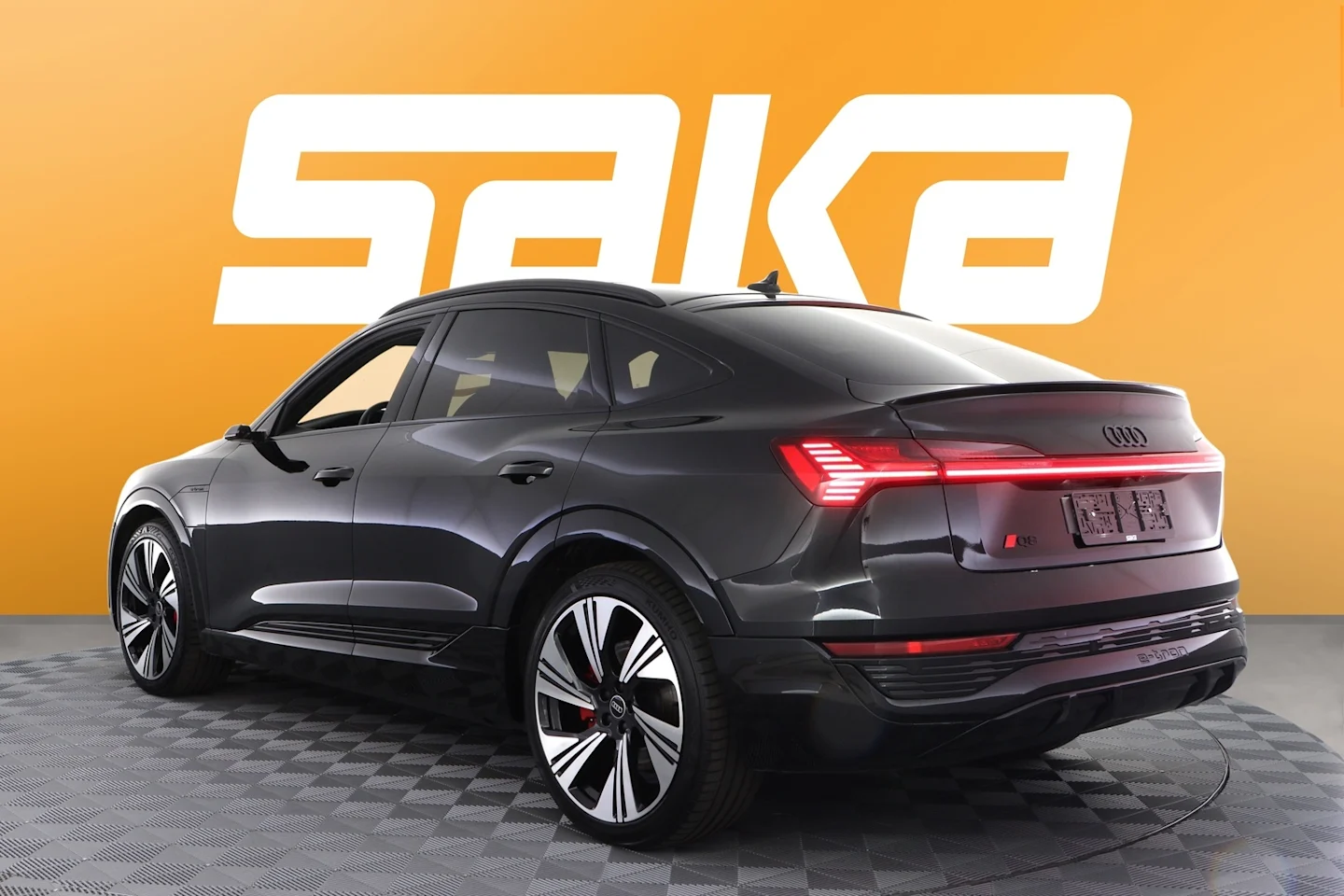 Car Image - 3SeTrWVFpMxFcxx8TpHywU