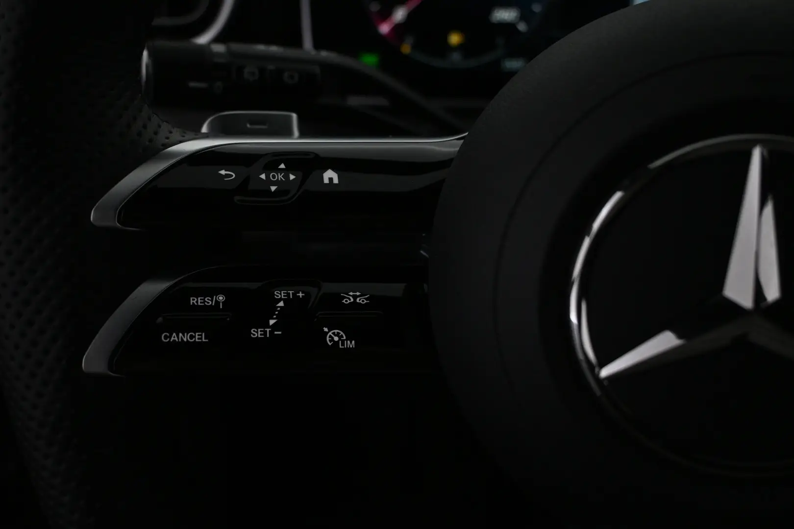 Car Image - 41W2du5QUS1qFPc9Da5N5S