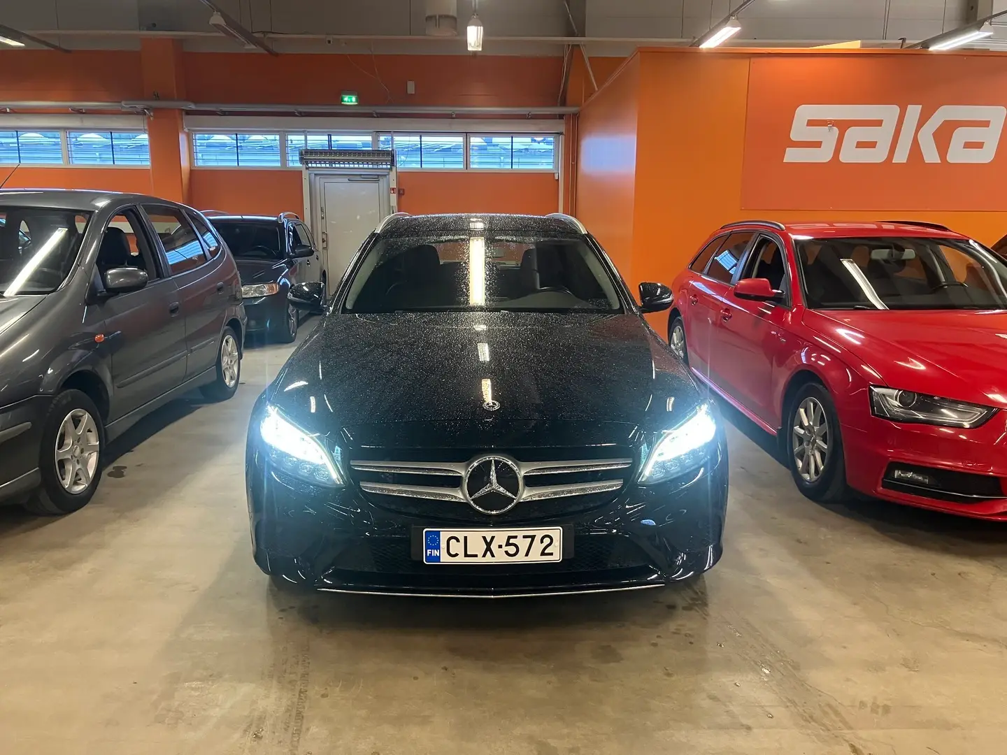 Car Image - 10CGXMVdEwww0aH1dKhbQR