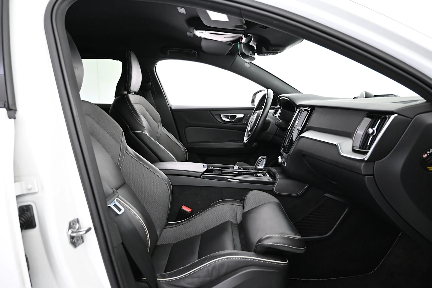 Car Image - 2Khy3EaHqWFEmt9myHVW2b