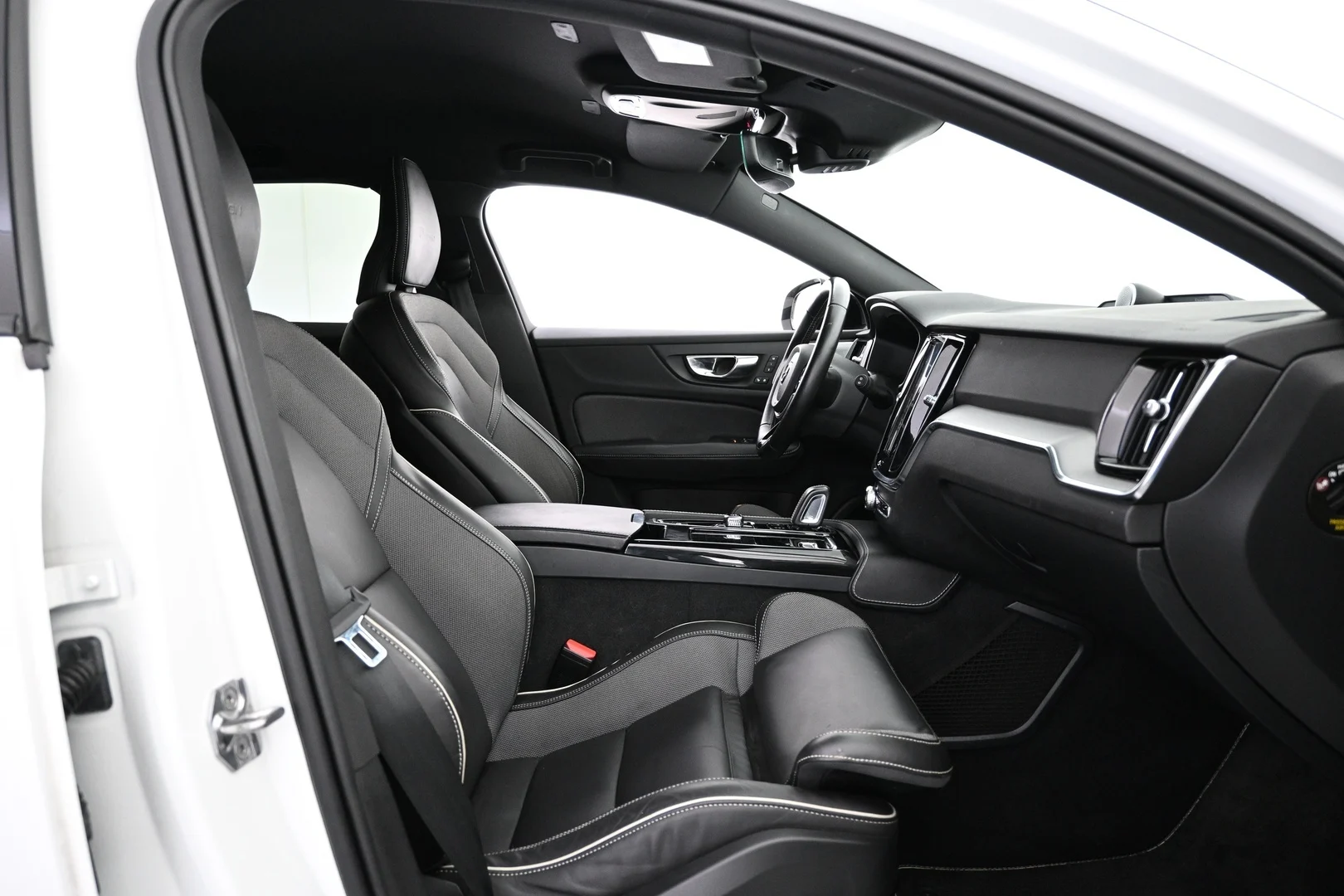 Car Image - 2Khy3EaHqWFEmt9myHVW2b