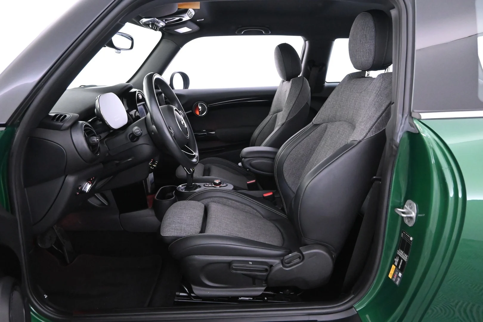 Car Image - 3D2iFmZ2QS24s0luKgtSNB