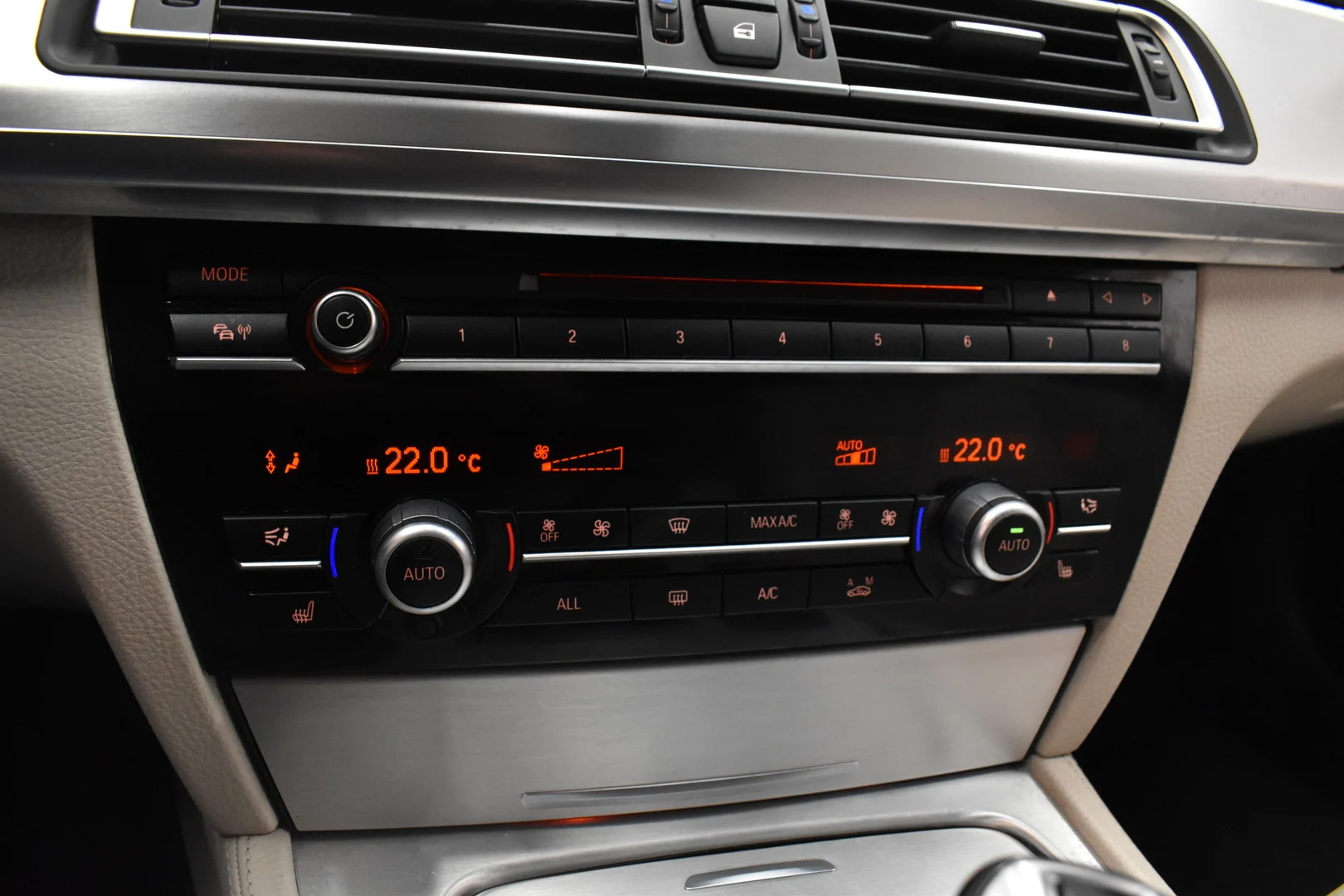 Car Image - 5I69qVt0EjUyJxTT4jmH6w