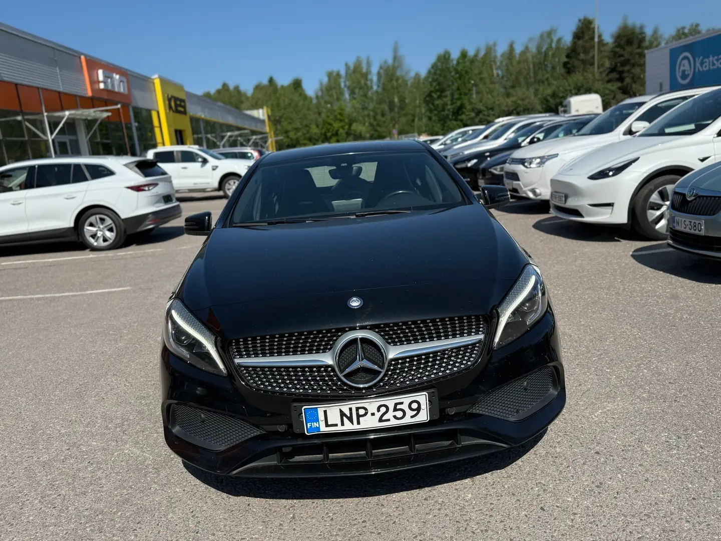 Car Image - 76az3h12EEdLlUJcjmnWOs