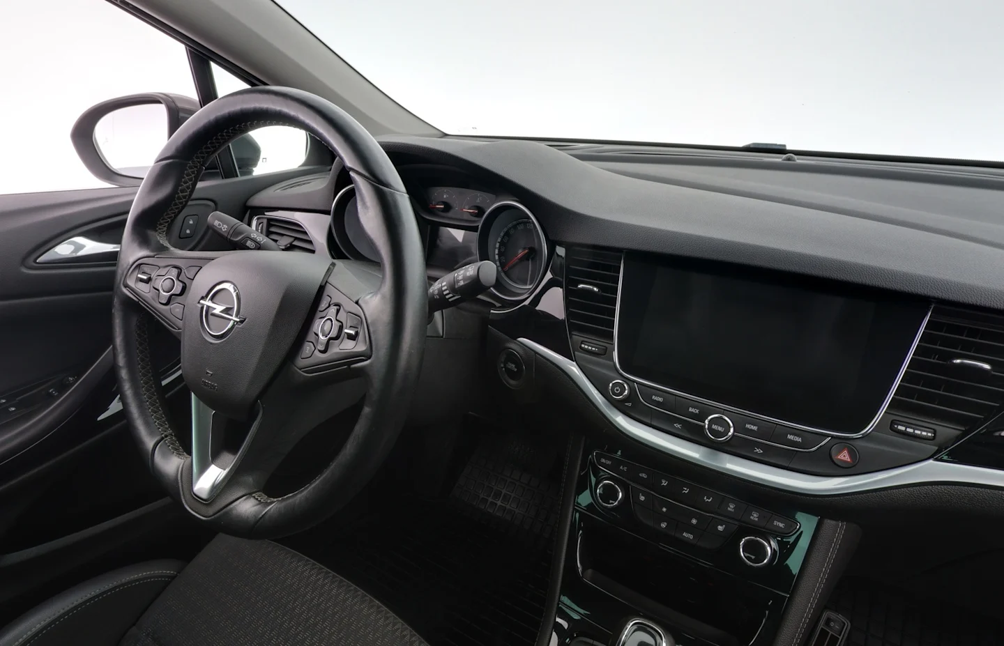 Car Image - 3cJPcW7OvdJ8WIvZmuA3St
