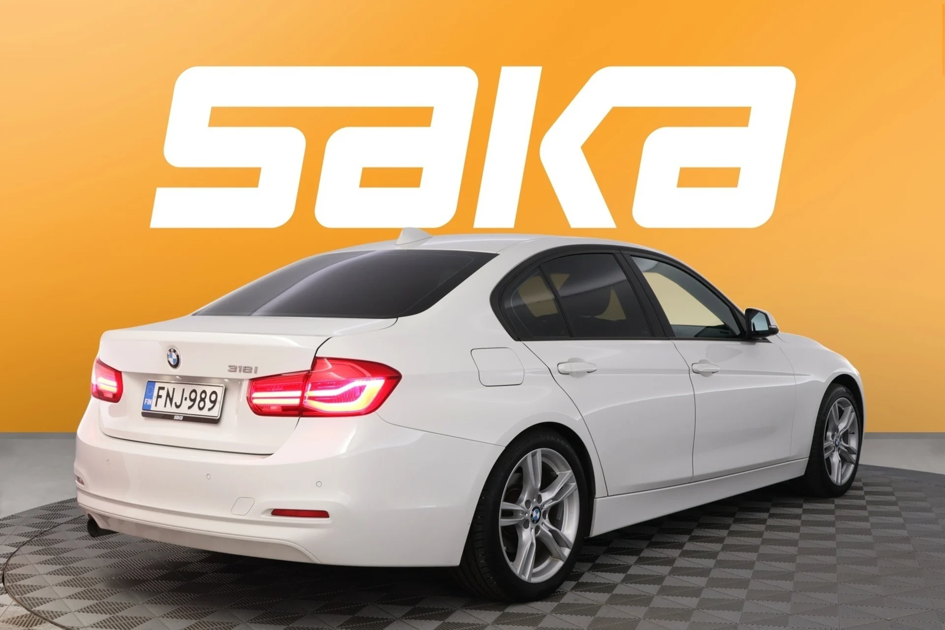 Car Image - 4QPLtabJSuBYxJk6W1Jro5