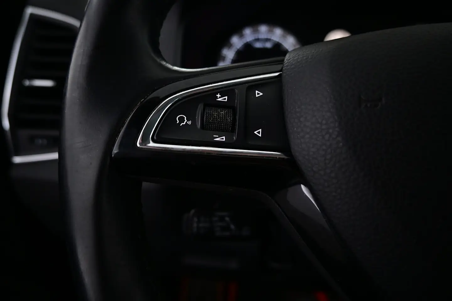 Car Image - 1cvLyFUGNoJ42Rsc3Z0OyB