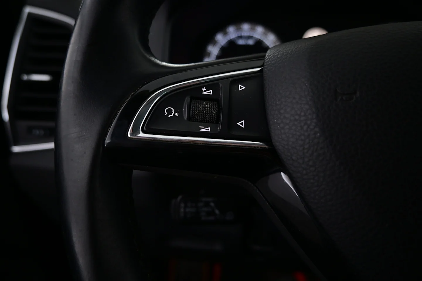 Car Image - 1cvLyFUGNoJ42Rsc3Z0OyB