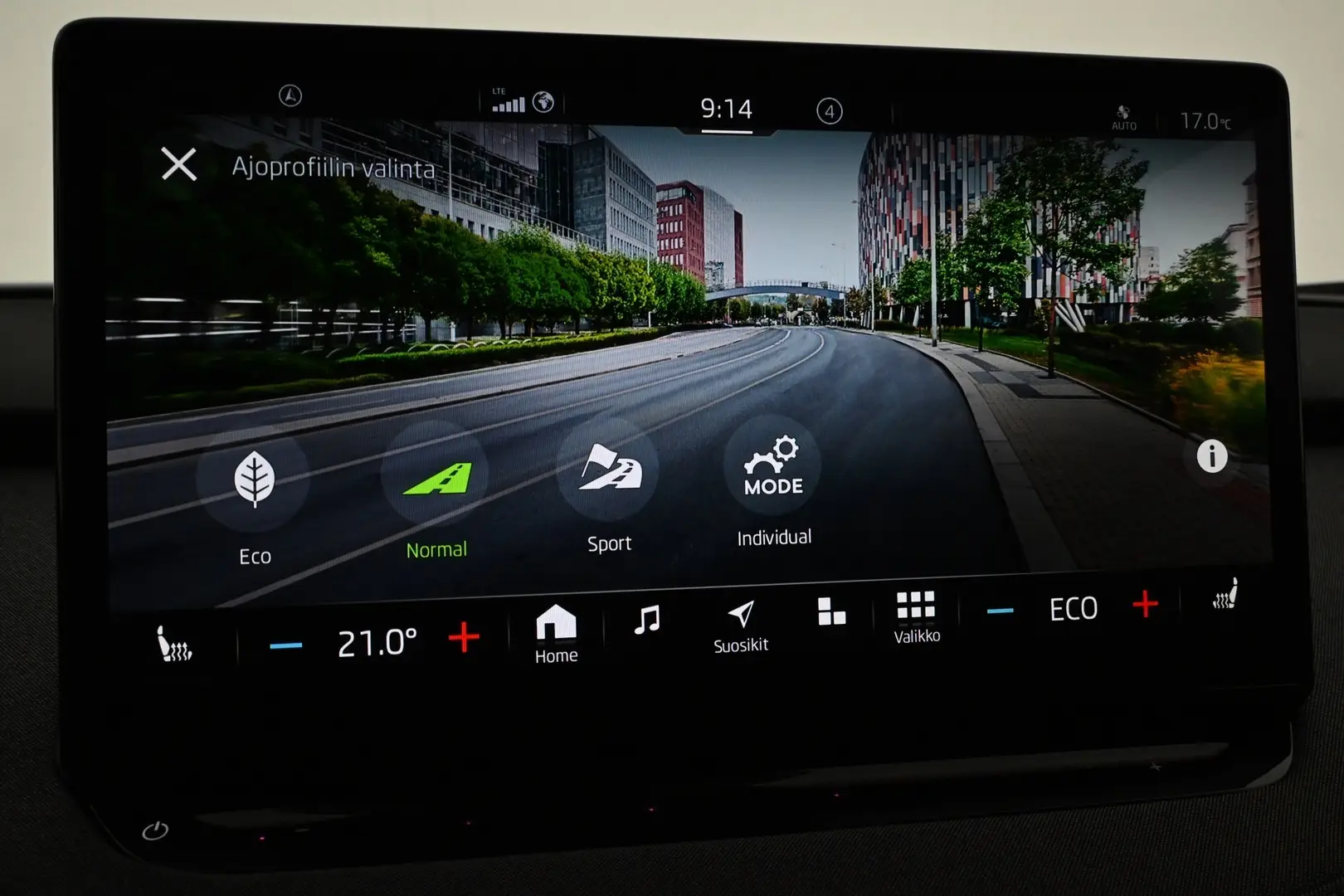 Car Image - 5uEqax3KqAD7QXfBWXO9ri