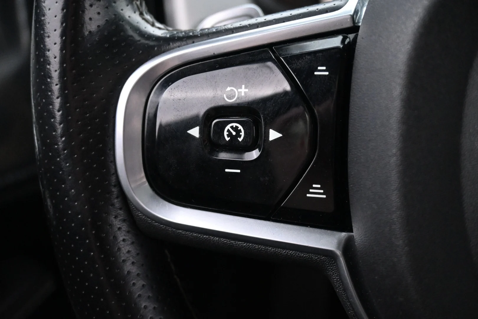 Car Image - 1Ccb0U8MnKBp6X1uOLjUoF