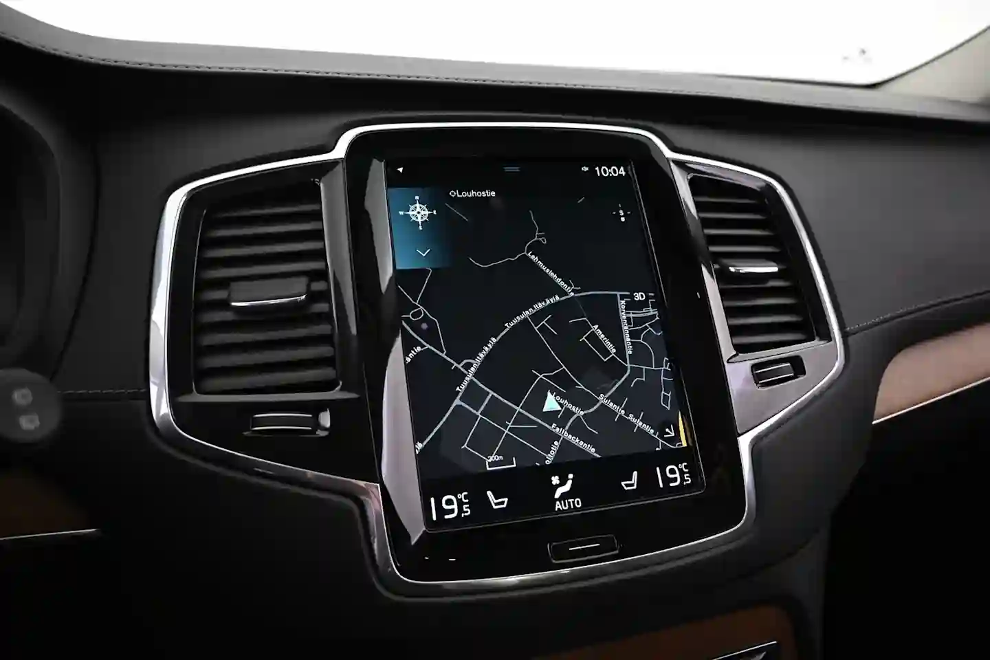 Car Image - 4TSSilqVPzvHXKbhyNBVWJ