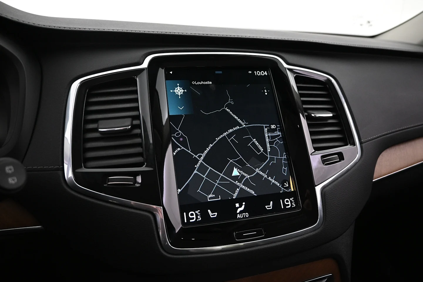 Car Image - 4TSSilqVPzvHXKbhyNBVWJ