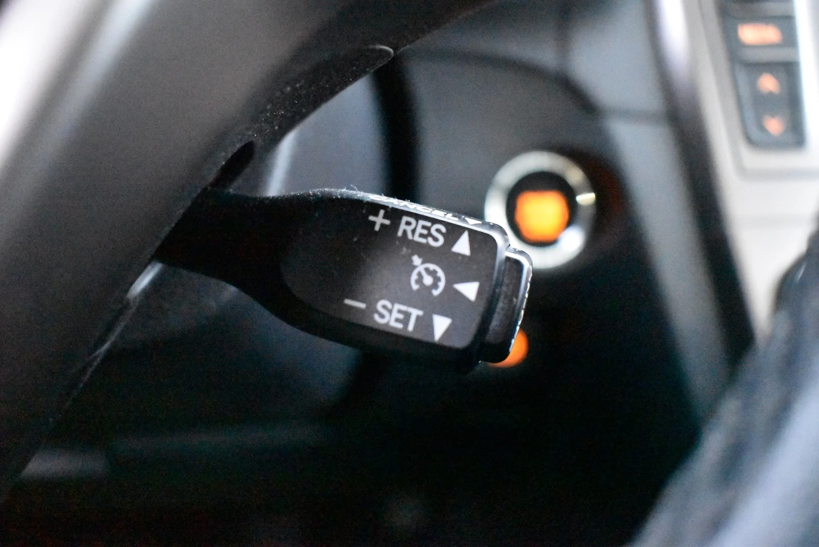 Car Image - 3K5xfkZXYVZNQtrwYCHVdx
