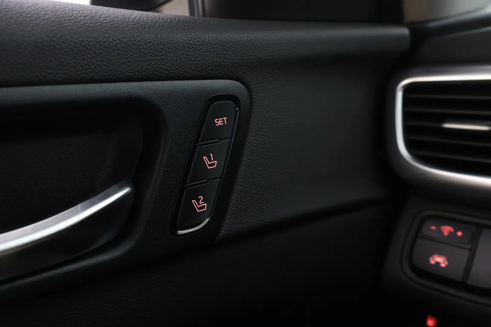 Car Image - 5nTf3sM0vhUxOfuaTPKpKL