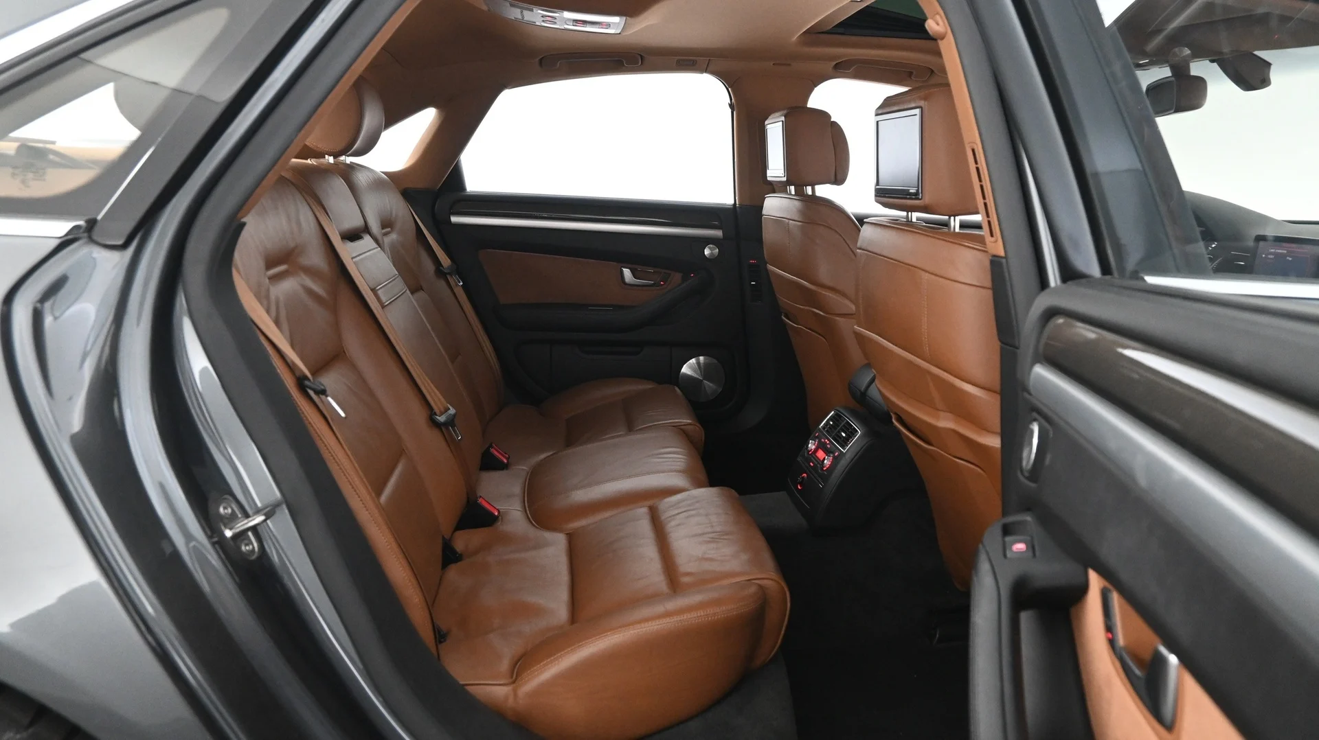 Car Image - 417sNsPtNNa6dmk1dBKhq6