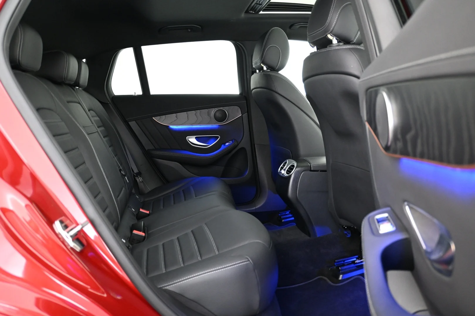 Car Image - 2Ok3s02YSnKbKdD4UPcu64