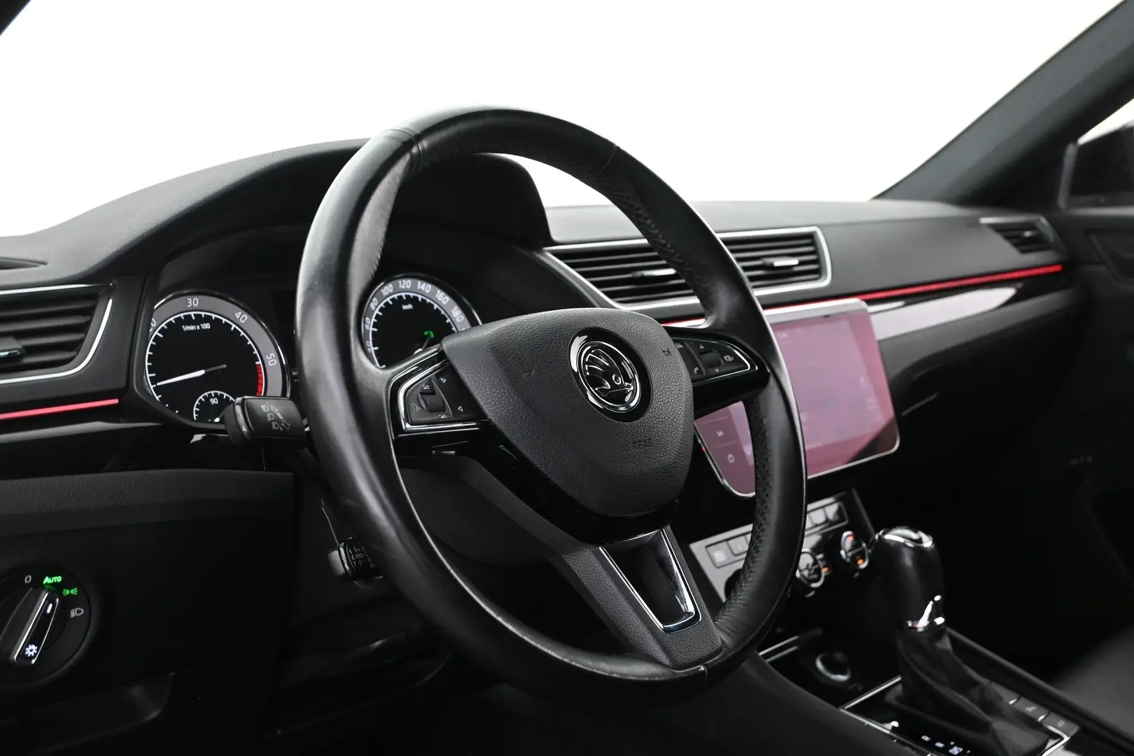 Car Image - 5yZc8kJmrYRZef4GN1EH9e