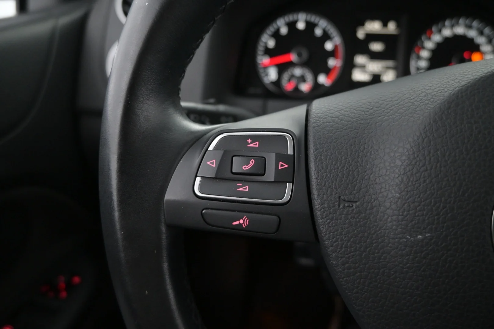 Car Image - 11xvSXnLBRicBsj9a7pYdf