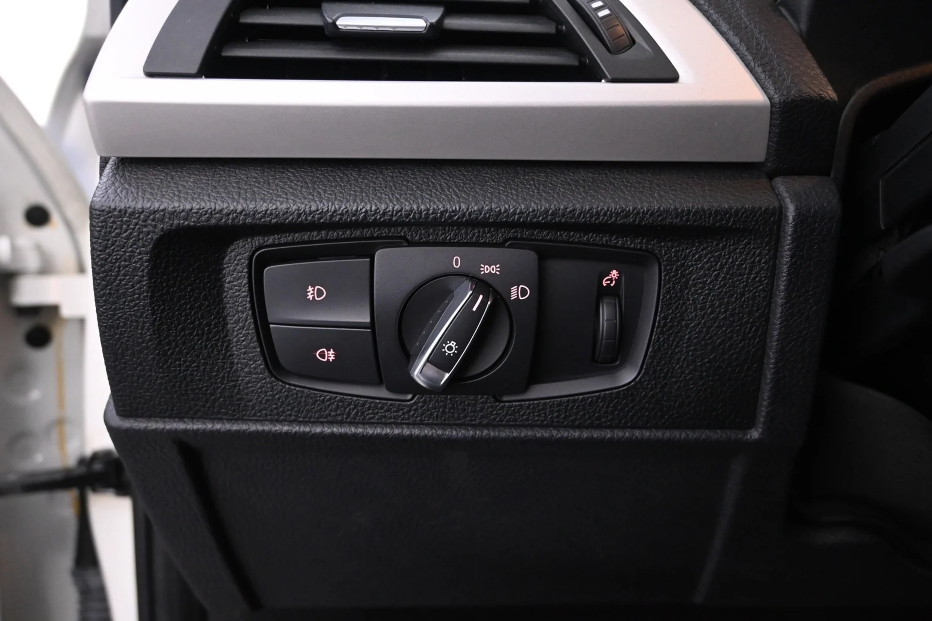 Car Image - 1gTUjwqCYpQvPgcGnSyPir