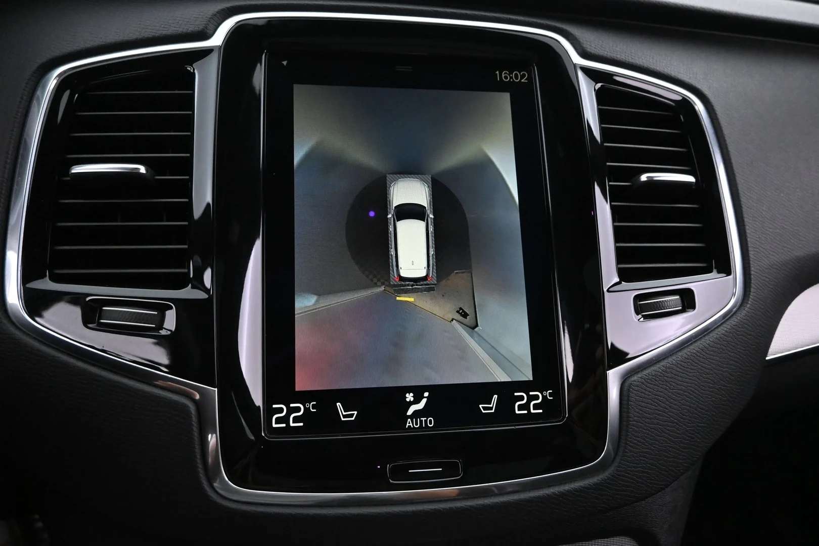 Car Image - N11eYglKLGG481O3l8T0R
