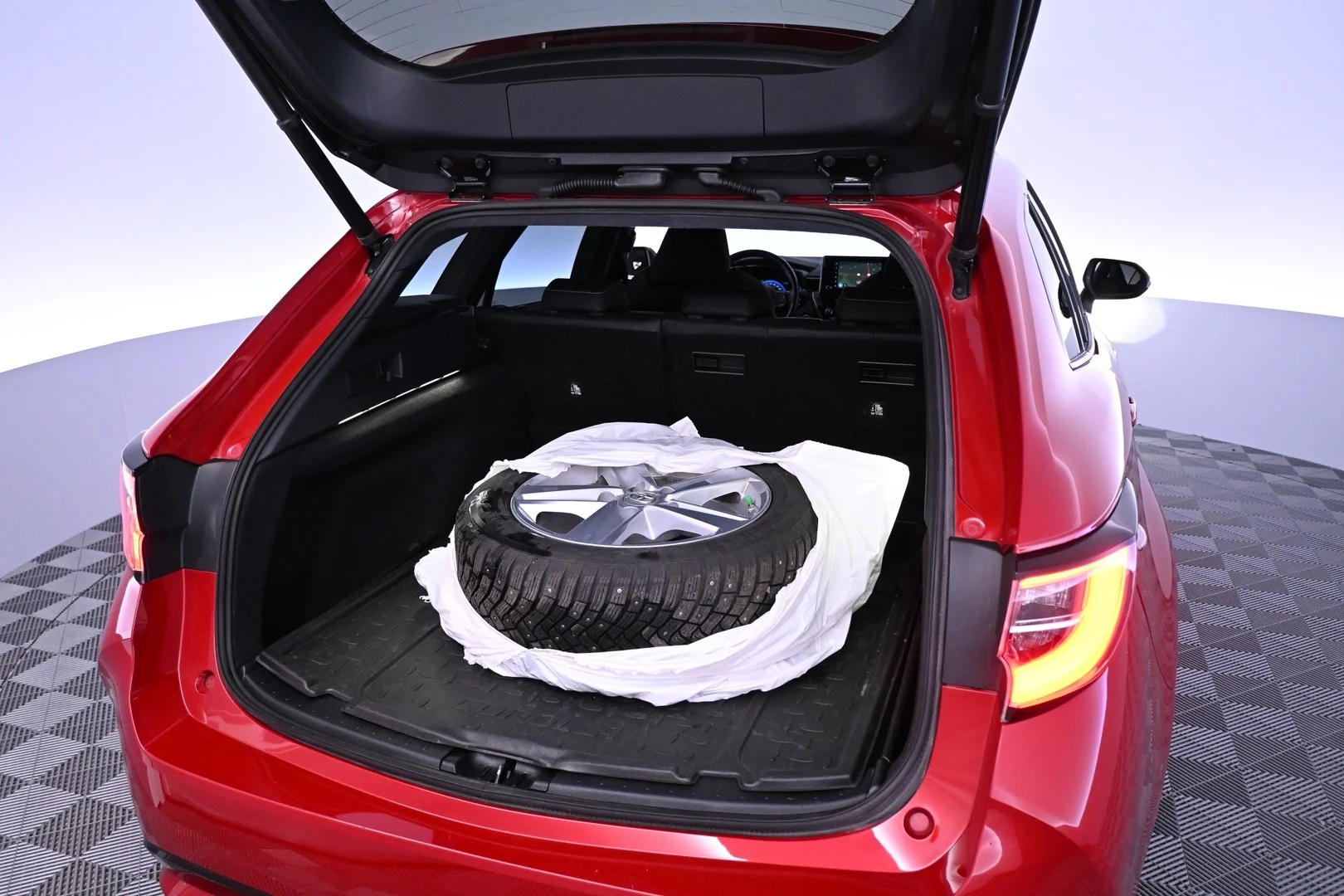 Car Image - 6Wbxcil9JmA24usogQKqtx